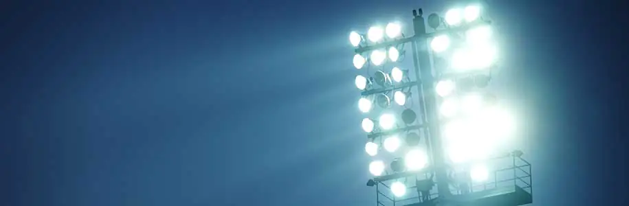 Projecteurs terrain de foot